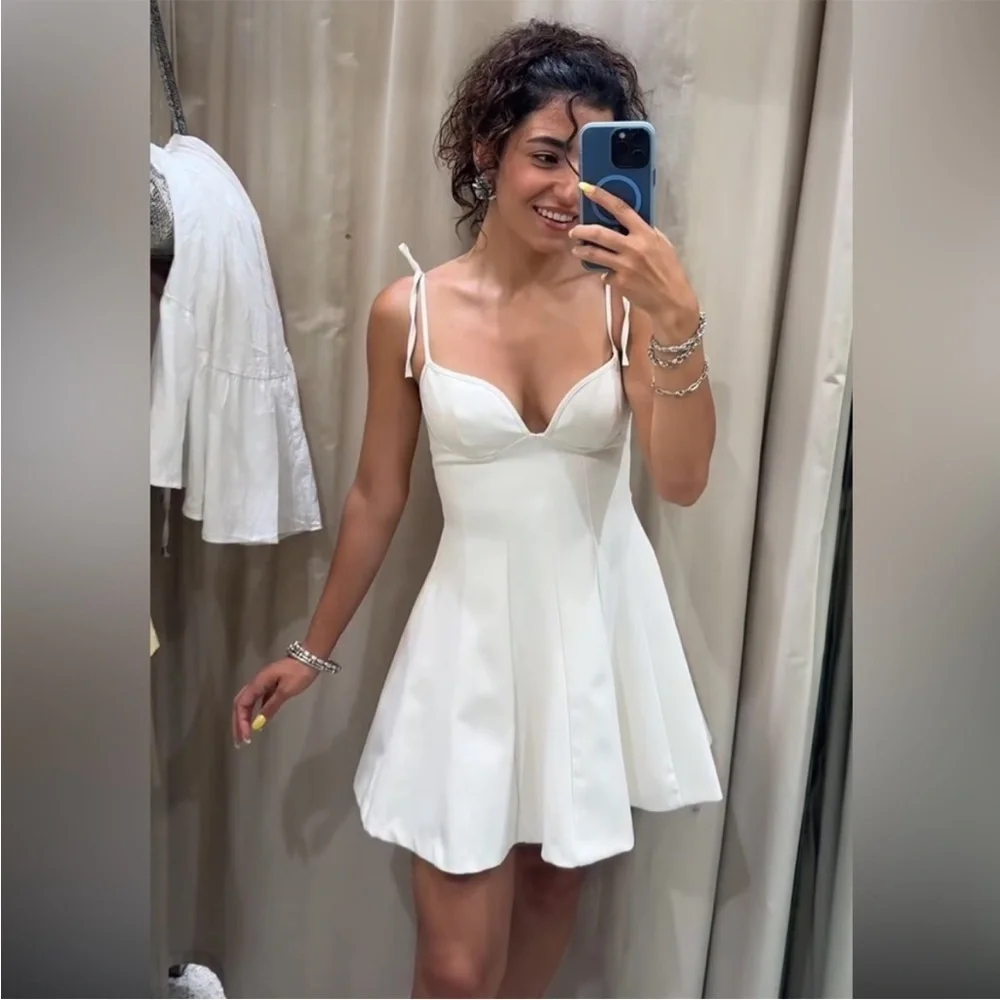 VIRAL NEW ZARA MINI BOW SUMMER /VACATION DRESS M
🚨NO DISCOUNT - Picture 12 of 15